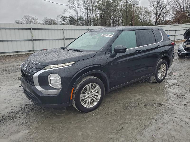 Фото 1 - MITSUBISHI OUTLANDER