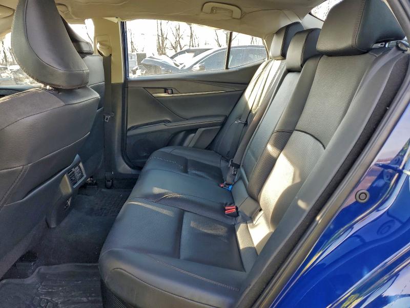 Фото 10 - TOYOTA CAMRY