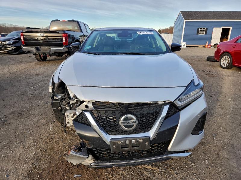 Фото 5 - NISSAN MAXIMA