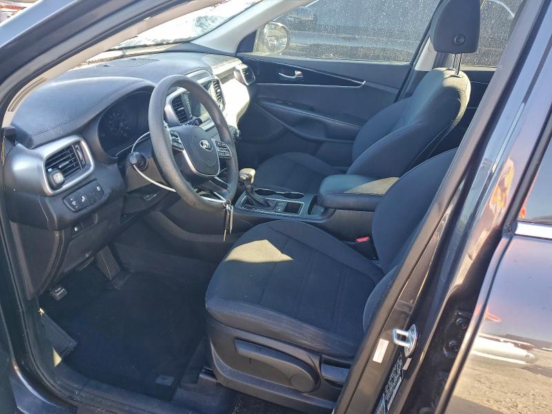 Фото 7 - KIA SORENTO