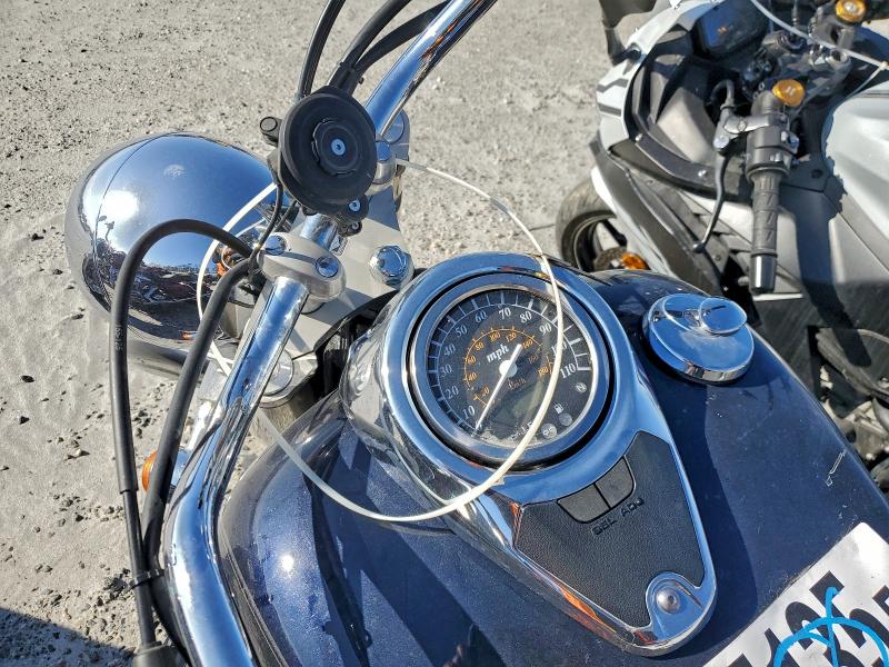 SUZUKI BOULEVARD 2006