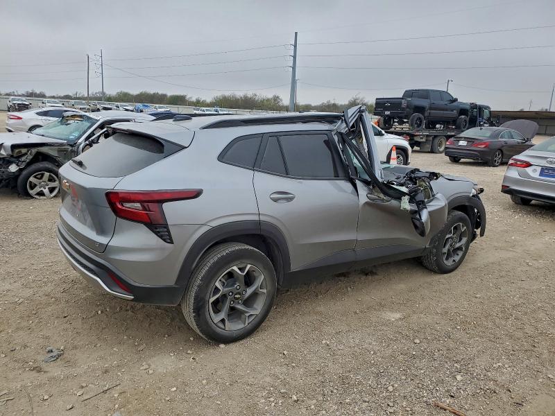 Фото 3 - CHEVROLET TRAX