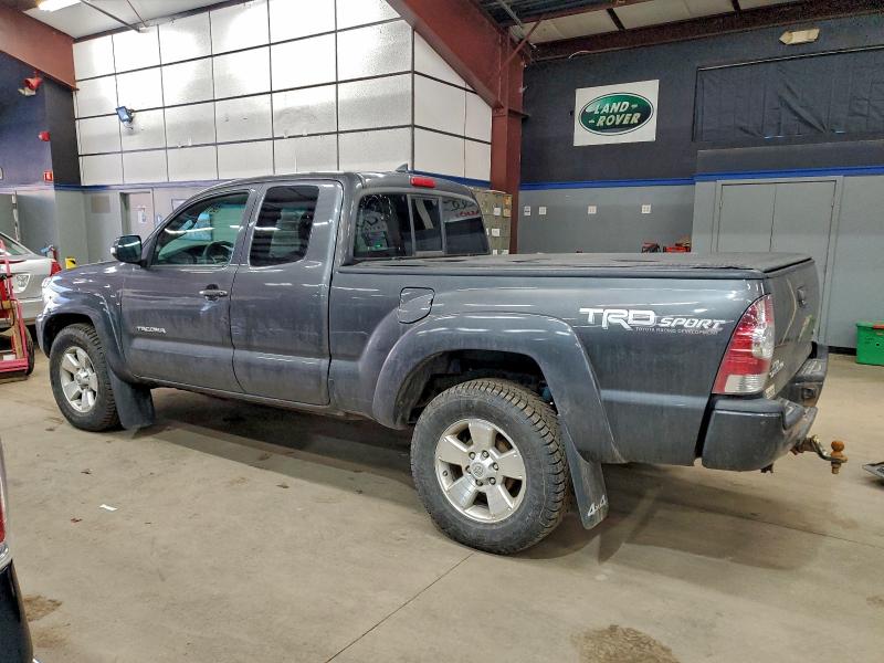 Фото 2 - TOYOTA TACOMA