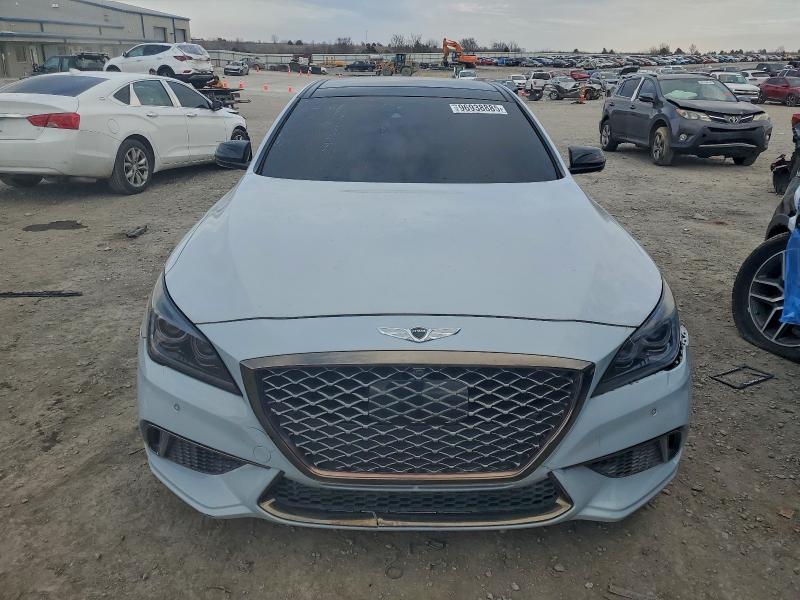 Фото 5 - GENESIS G80