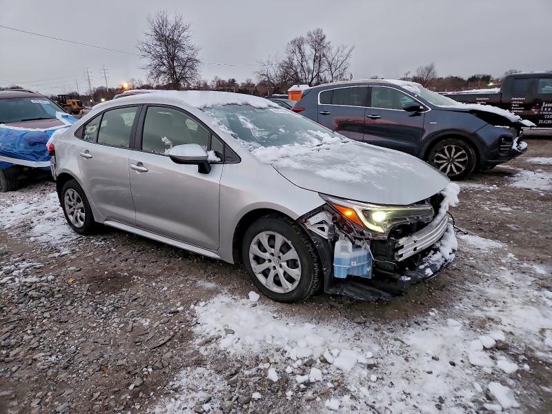 Фото 4 - TOYOTA COROLLA