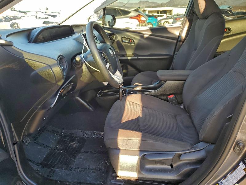 Фото 7 - TOYOTA PRIUS