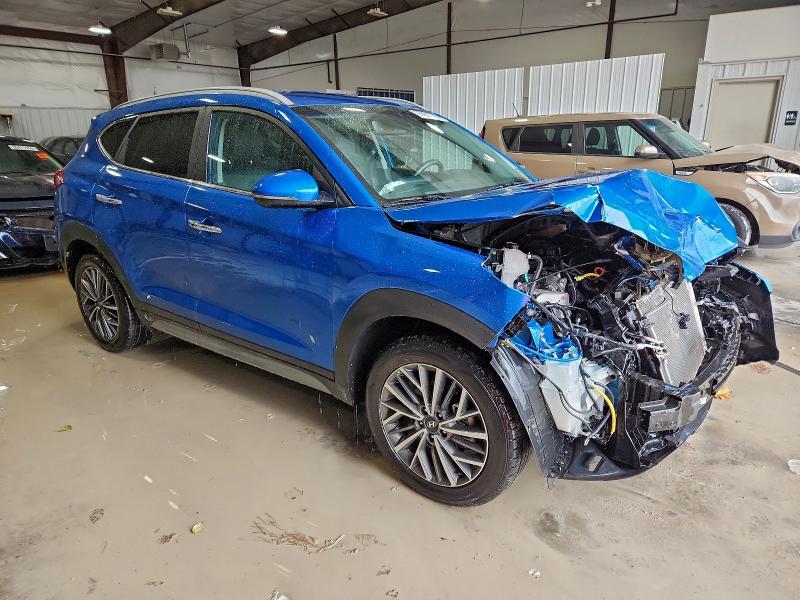 Фото 4 - HYUNDAI TUCSON