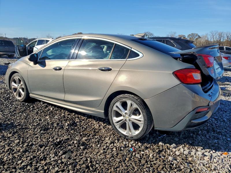 Фото 2 - CHEVROLET CRUZE
