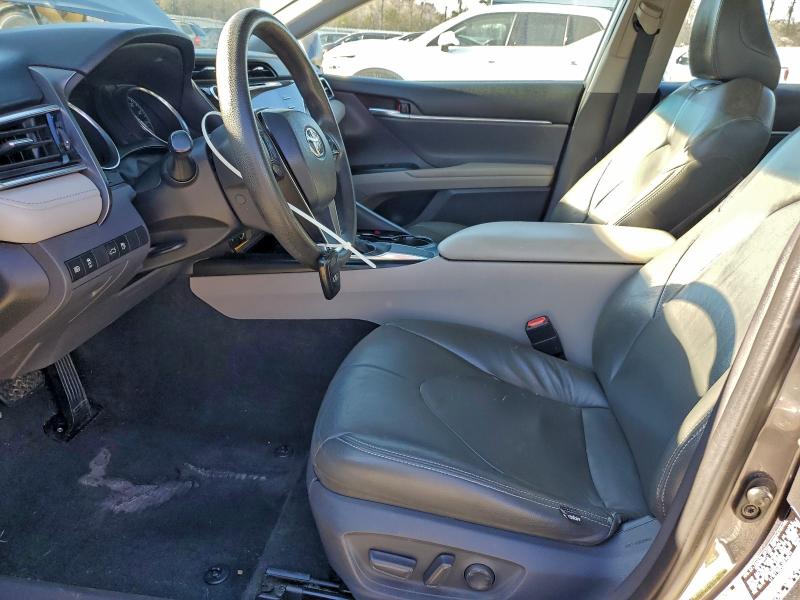 Фото 7 - TOYOTA CAMRY