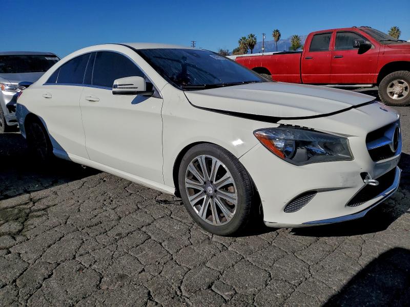 Фото 4 - MERCEDES-BENZ CLA-CLASS