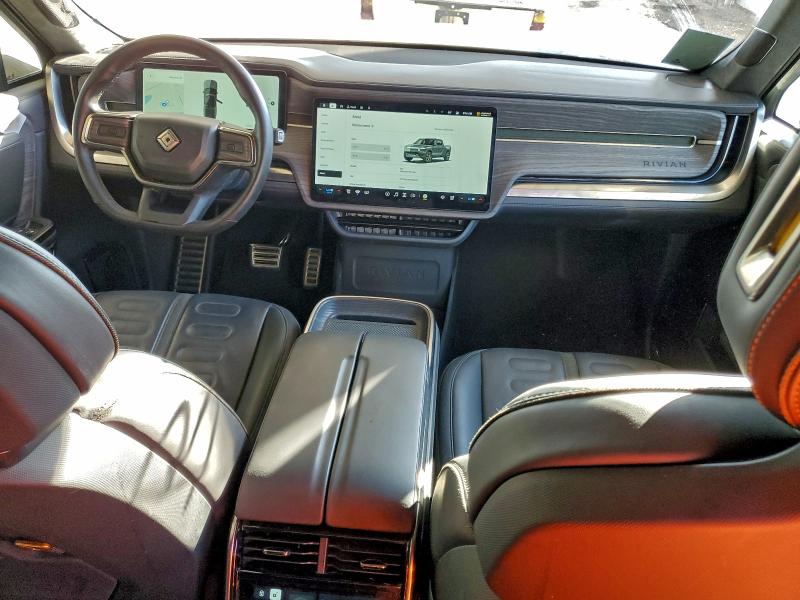 RIVIAN RIT 2023 VIN 7FCTGAAA5PN023092