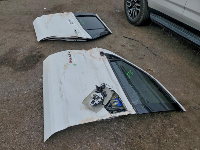 Фото 13 - GMC YUKON