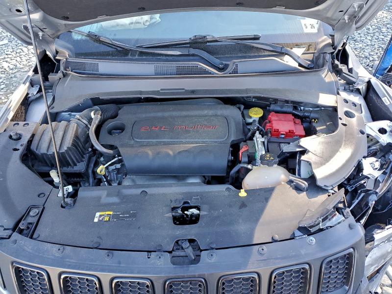 Фото 12 - JEEP COMPASS