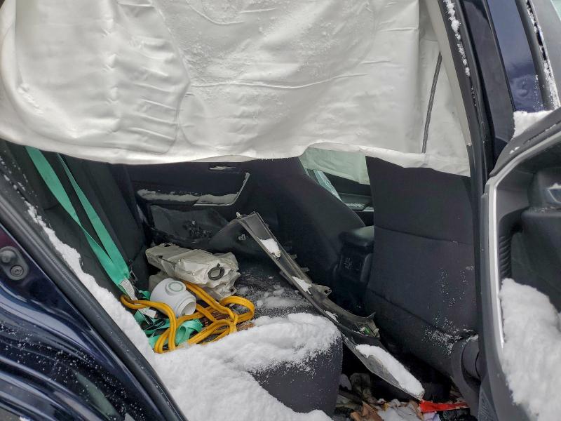 Фото 10 - TOYOTA RAV4