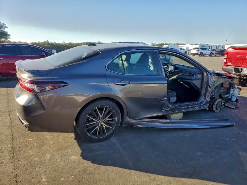 Фото 3 - TOYOTA CAMRY