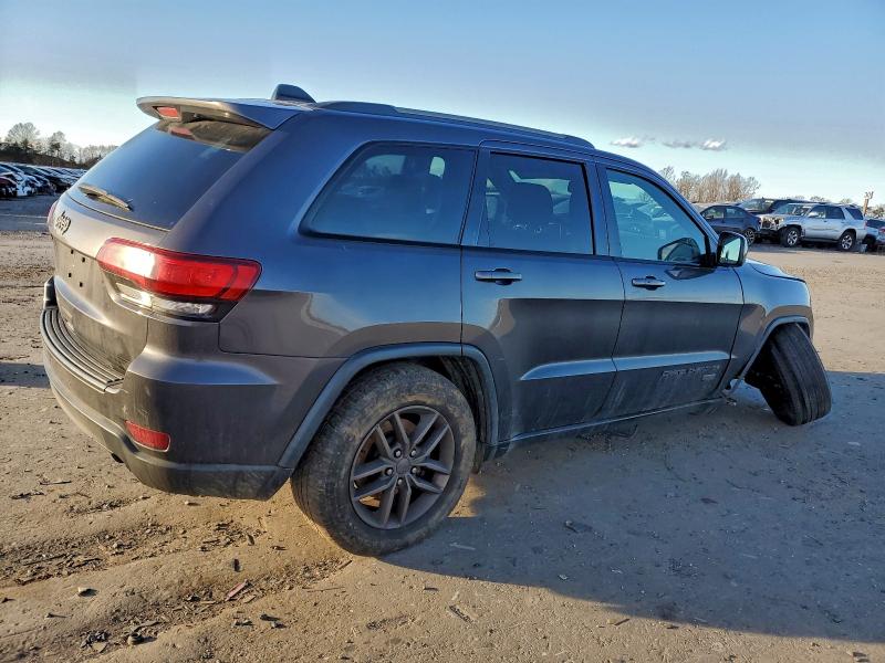 Фото 3 - JEEP GRAND CHER