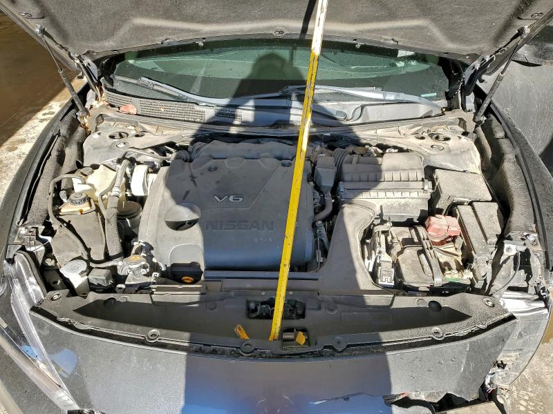 Фото 11 - NISSAN MAXIMA