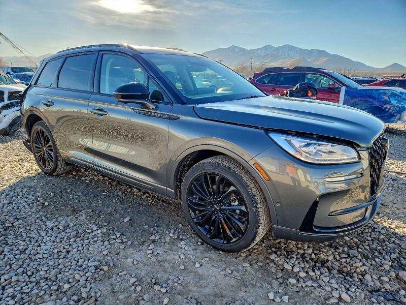 Фото 4 - LINCOLN CORSAIR