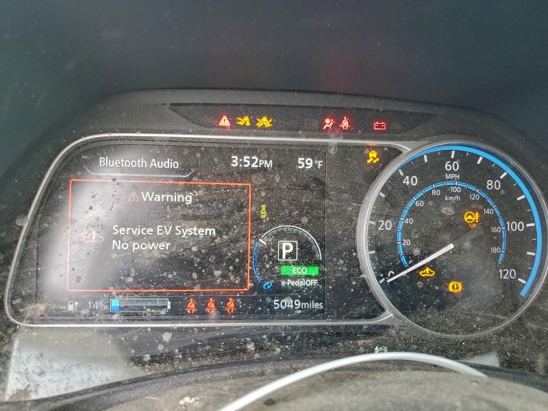 Фото 9 - NISSAN LEAF