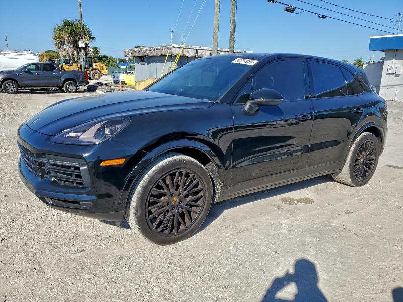 Фото 1 - PORSCHE CAYENNE