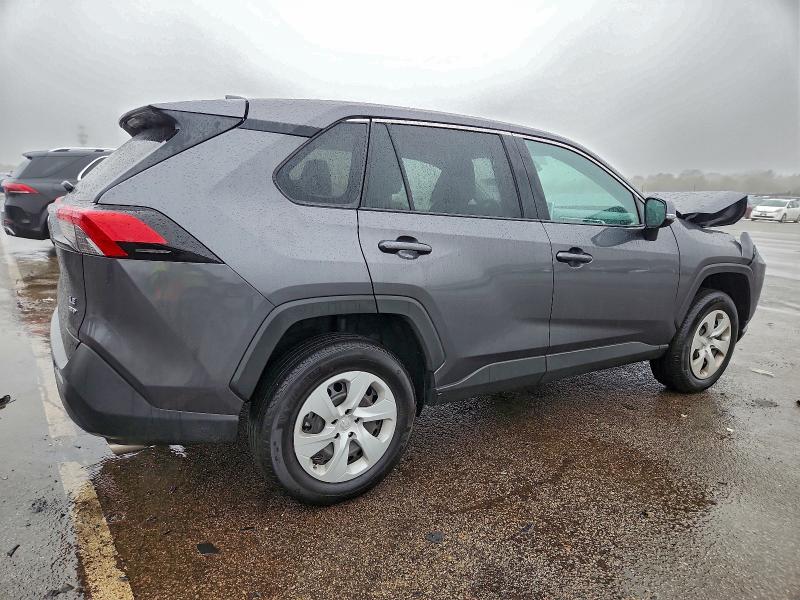 Фото 3 - TOYOTA RAV4