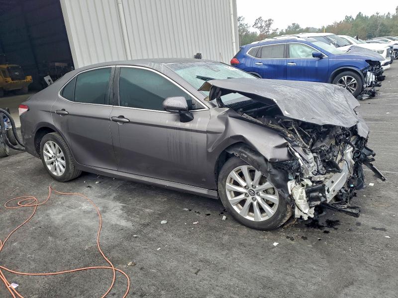 Фото 4 - TOYOTA CAMRY