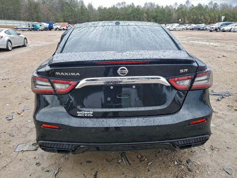 Фото 6 - NISSAN MAXIMA