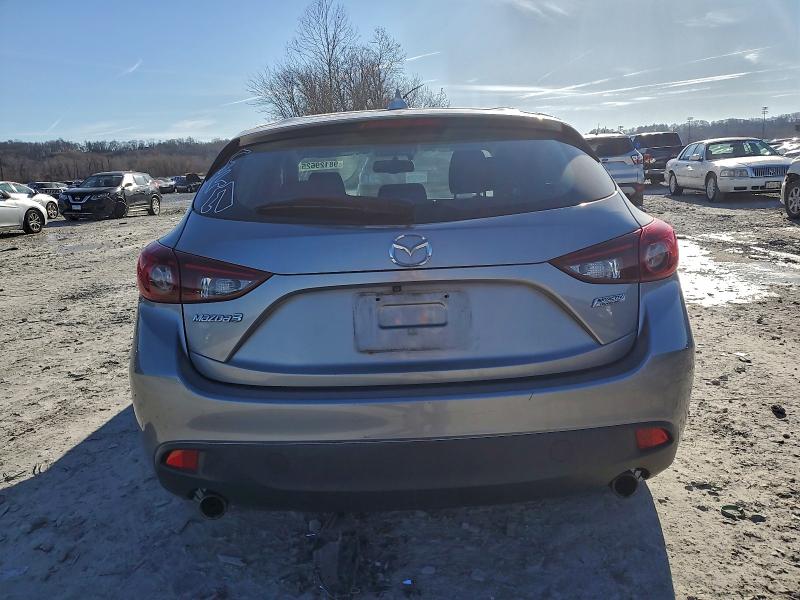 Фото 6 - MAZDA 3