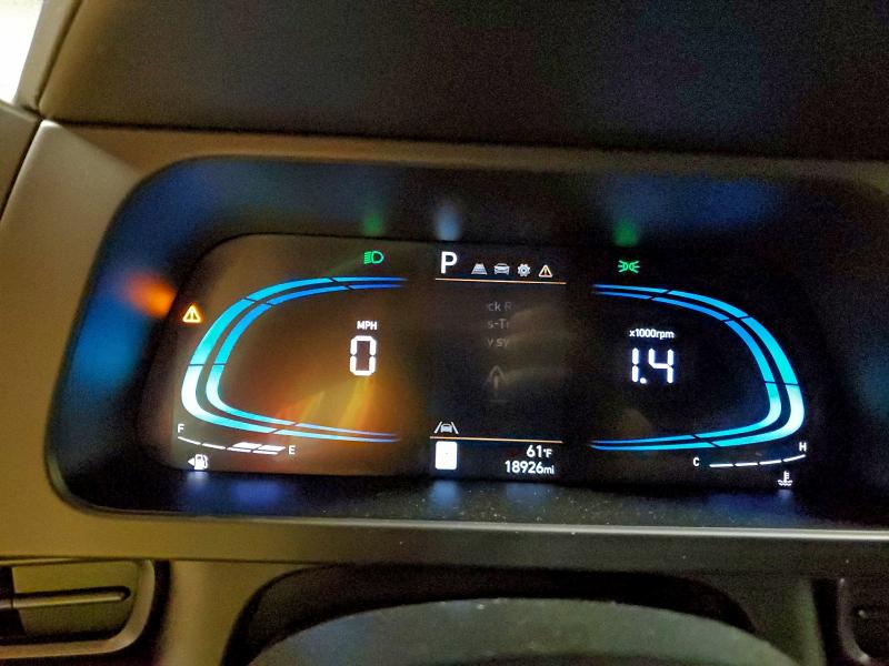 Фото 9 - HYUNDAI ELANTRA