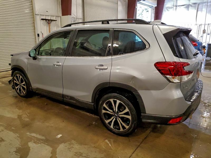 Фото 2 - SUBARU FORESTER