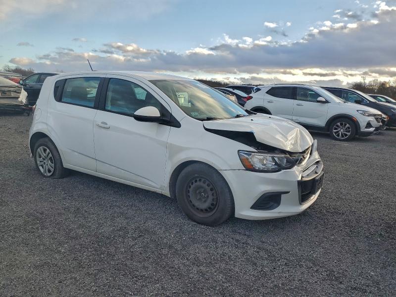 Фото 4 - CHEVROLET SONIC