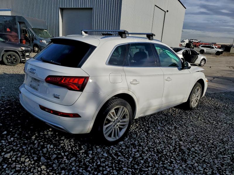 Фото 3 - AUDI Q5