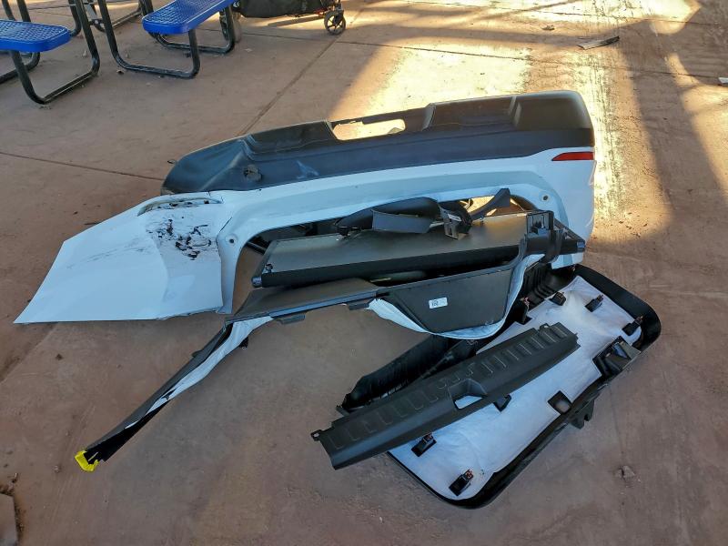 Фото 13 - CHEVROLET EQUINOX