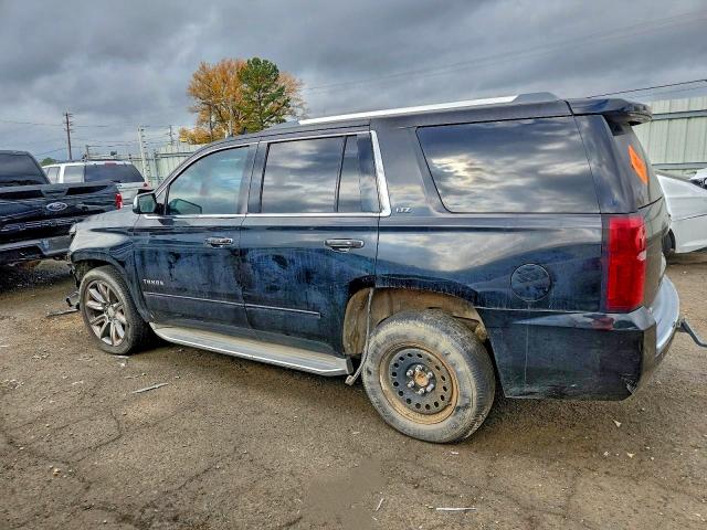 Фото 2 - CHEVROLET TAHOE