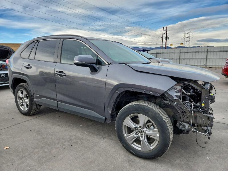 Фото 4 - TOYOTA RAV4