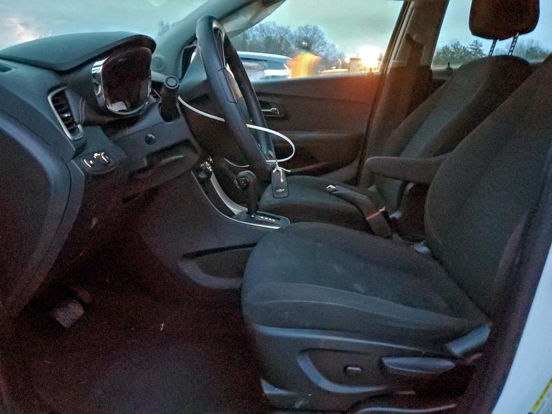 Фото 7 - CHEVROLET TRAX