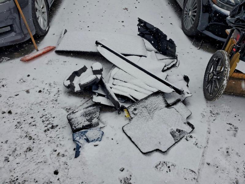 Фото 13 - TOYOTA RAV4