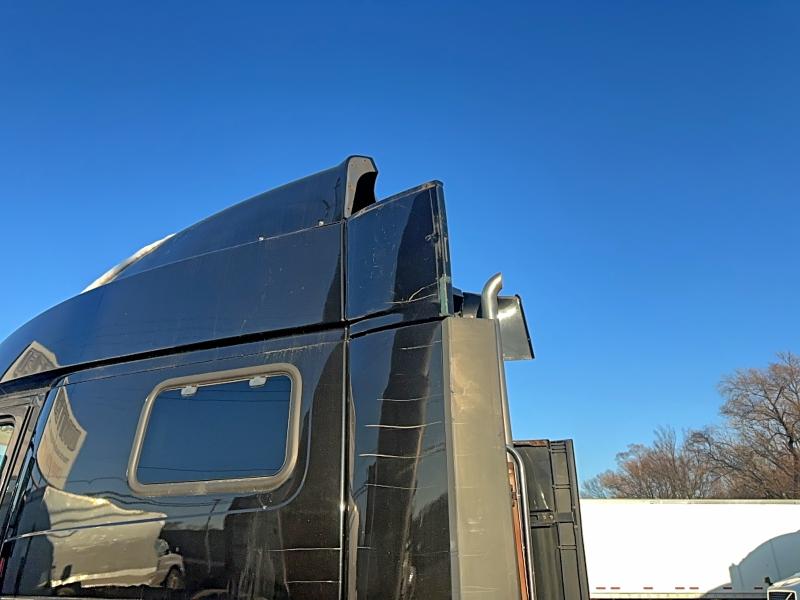 VOLVO VN 2015 VIN 4V4NC9EH9FN182118