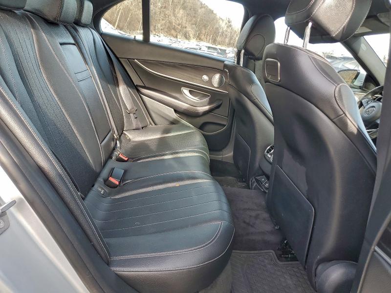 Фото 10 - MERCEDES-BENZ E-CLASS