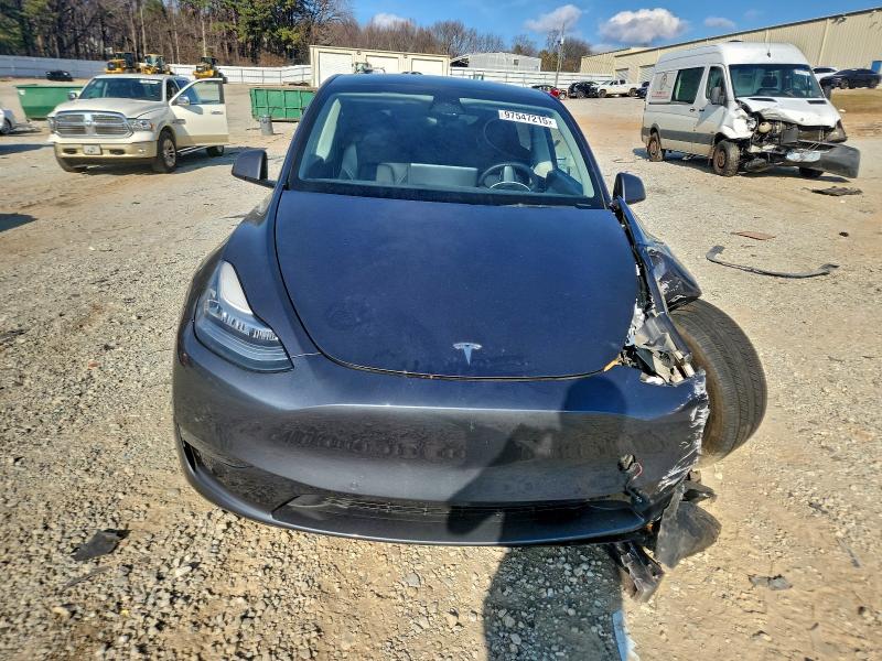 Фото 5 - TESLA MODEL Y