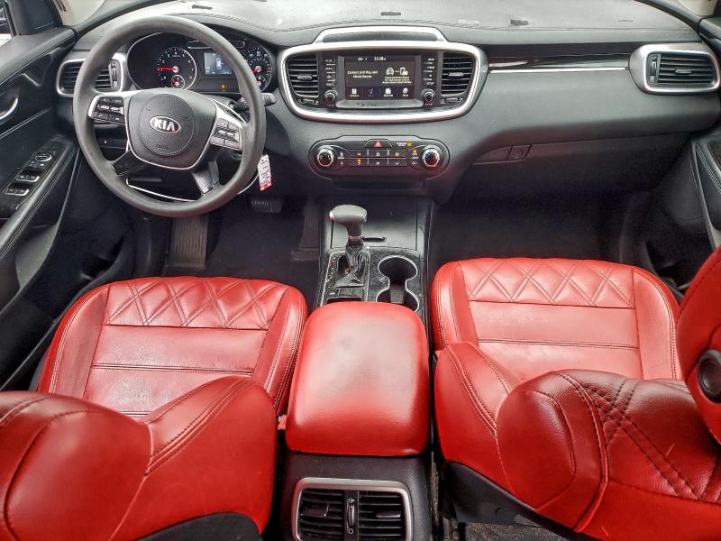 Фото 8 - KIA SORENTO