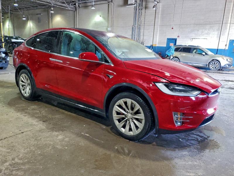 Фото 4 - TESLA MODEL X