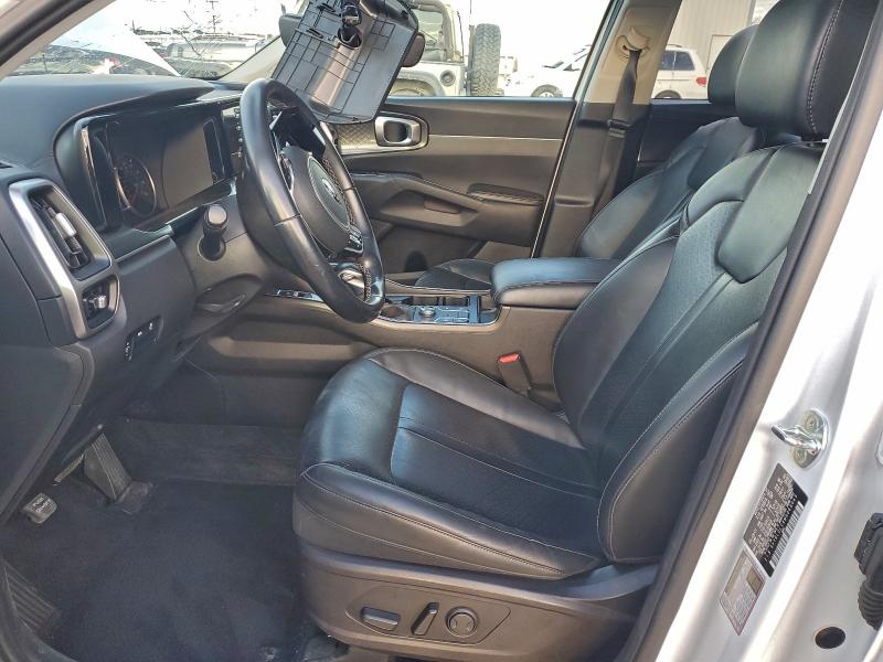 Фото 7 - KIA SORENTO