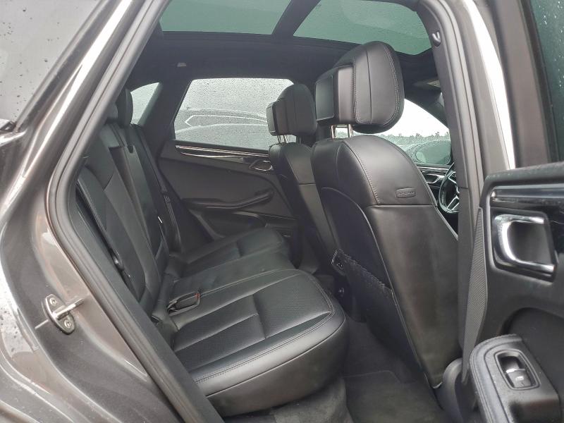 Фото 11 - PORSCHE MACAN