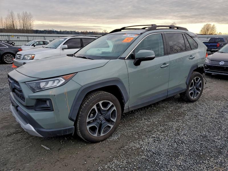 Фото 1 - TOYOTA RAV4