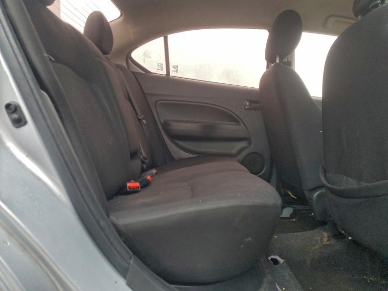 Фото 10 - MITSUBISHI MIRAGE