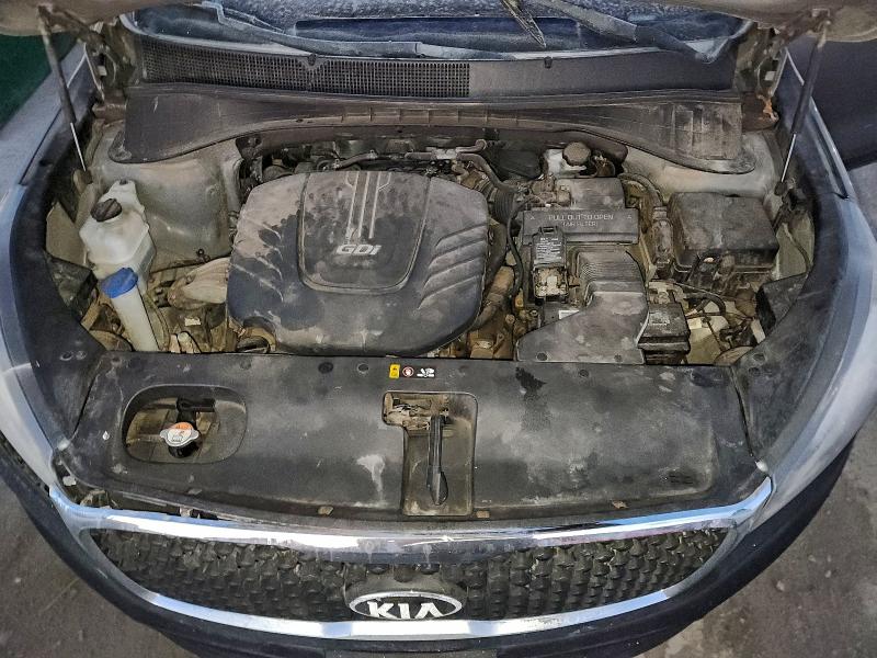 Фото 12 - KIA SORENTO