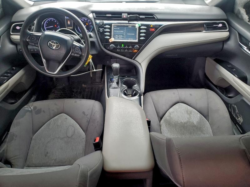 Фото 8 - TOYOTA CAMRY