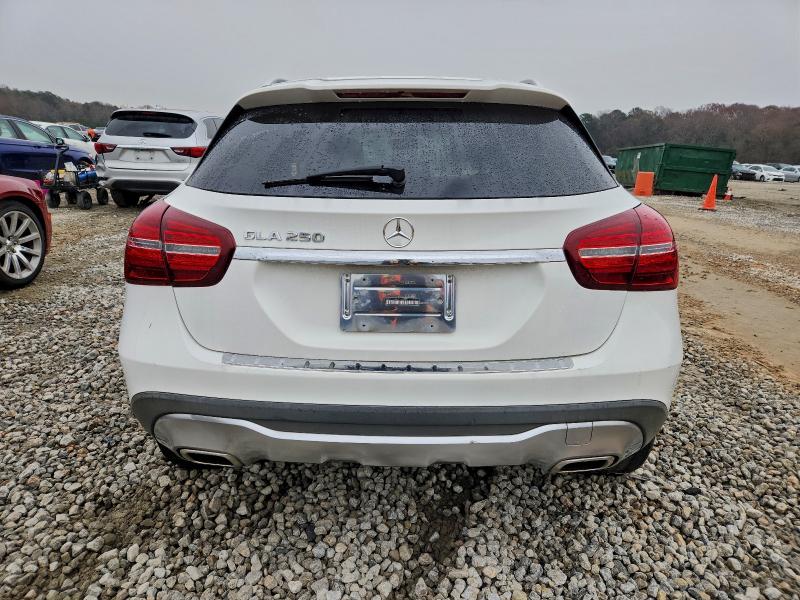 MERCEDES-BENZ GLA-CLASS 2019 VIN WDCTG4EB7KJ553942