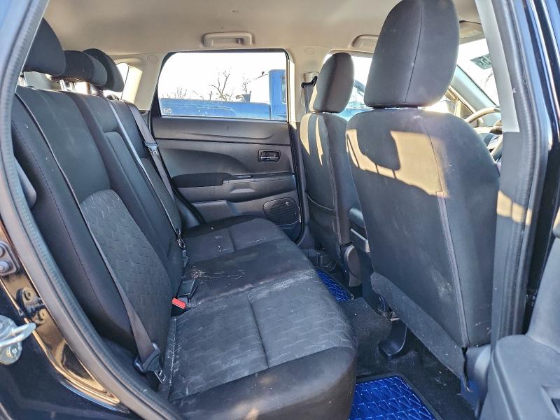 Фото 11 - MITSUBISHI OUTLANDER